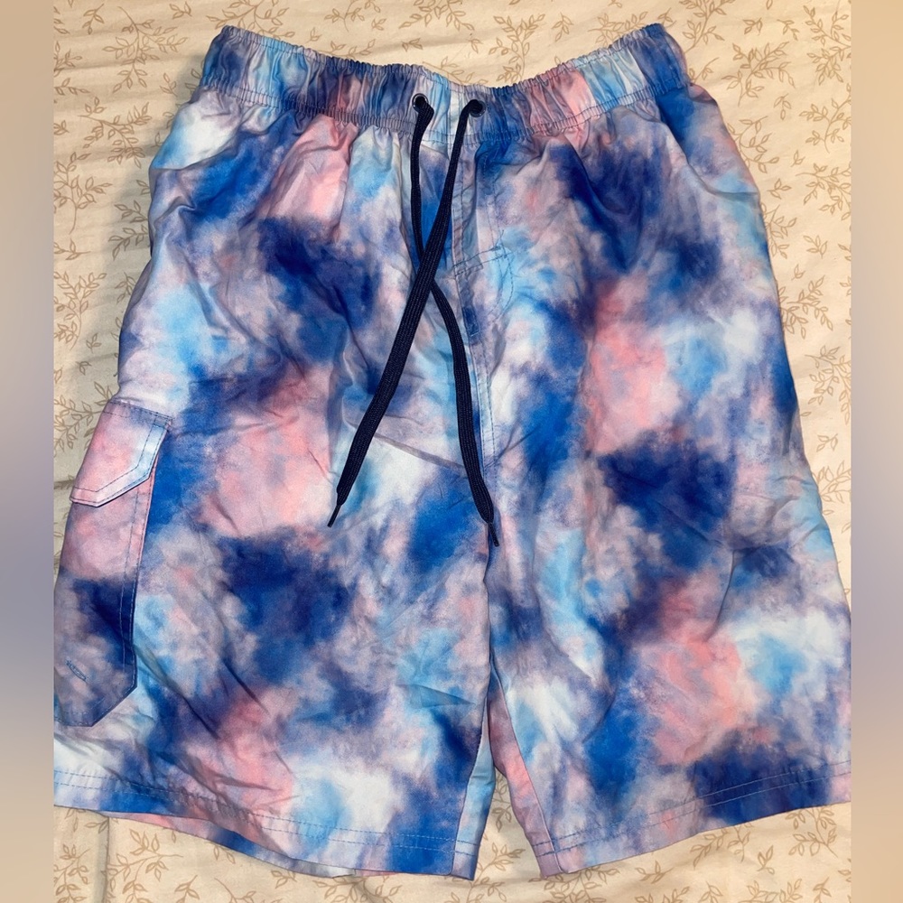 Men’s swim trunks